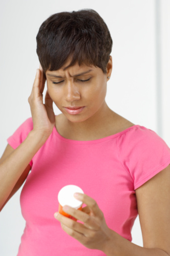 Cefalea a grappolo, cause scatenanti e sintomi associati sono diversi tra uomini e donne